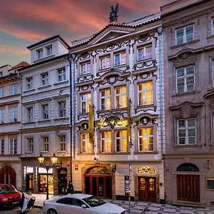 4* Hotel U Cerneho Orla