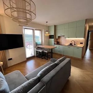 Apartament Partykularz Z Tarasem I Widokiem Na śnieżkę Polska