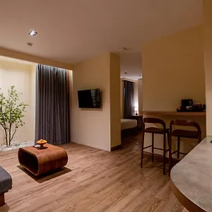 rivavi-hotel.ubudhotelsnow.com/